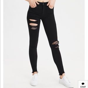 American Eagle black skinny jeans/jeggings w rips